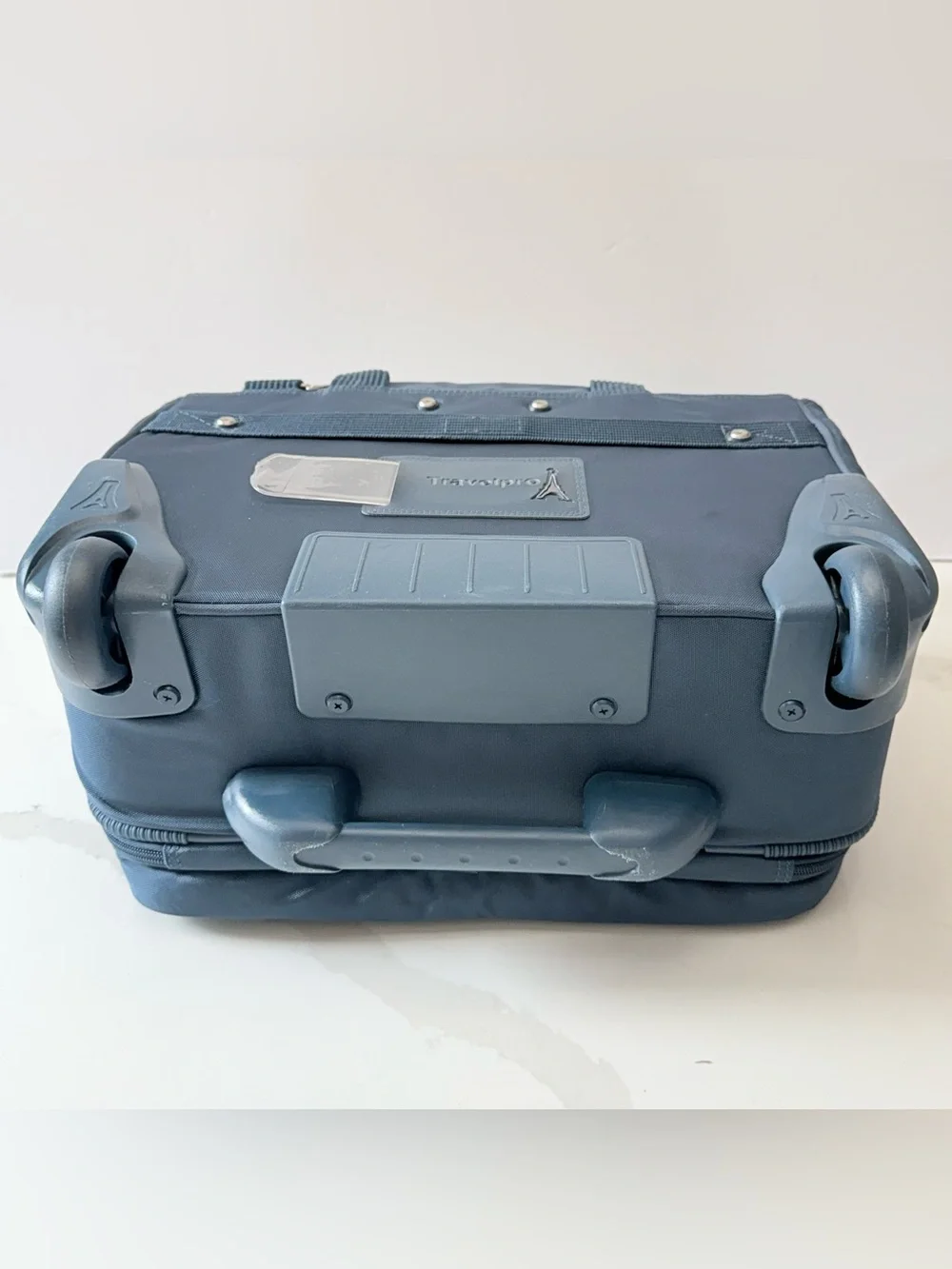 Travelpro Crew 16”Rolling Business Bag Blue Wheeled Carry On Travel Luggage Tote
